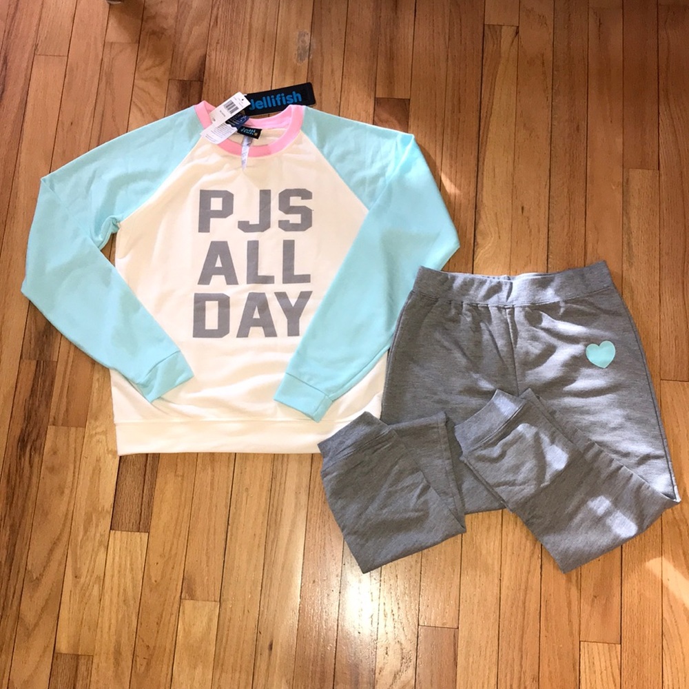 NWT Jellifish Kids 2 Piece PJ Set